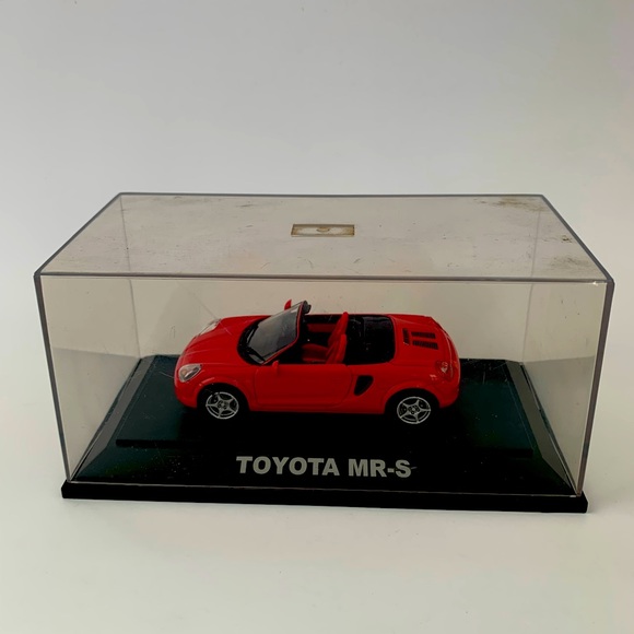 1:43 Class Toyota MRS convertible for collectors - Picture 11 of 13